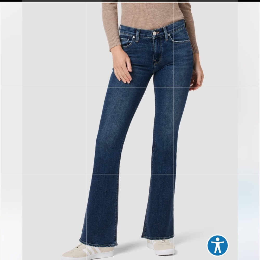 HUDSON VINTAGE size 29 Mid-Rise Bootcut Jean w/classic five-pocket 100% cotton👖